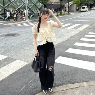 Tiered puff-sleeve blouse