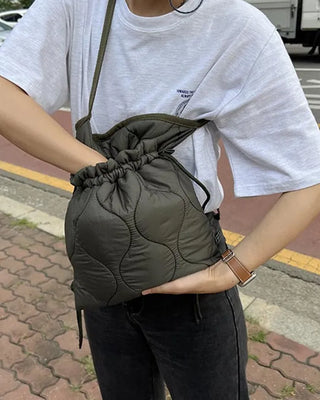 Quilted string bag