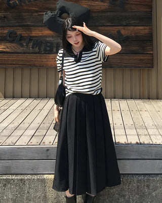 Pleated long skirt