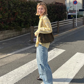 Side-slit vintage denim pants