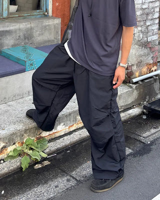 Side-tuck snap-button pants