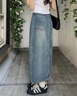 Front slit denim long skirt