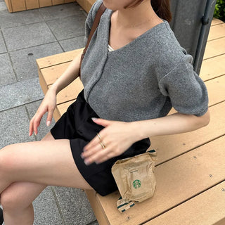 V-neck short-sleeved cardigan