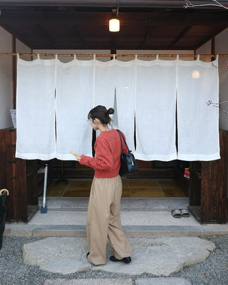 Elastic waistband, one-pleat slacks