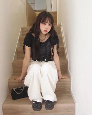 Raglan Border Off-Shoulder T-Shirt