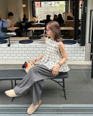 Back ribbon check sleeveless top