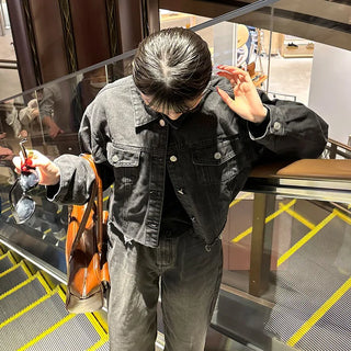 Cropped denim jacket