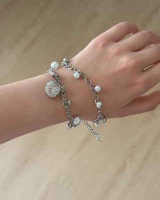Pearl chain bracelet