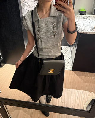 Button motif T-shirt