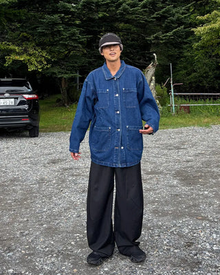 Side-Tucked Rounded Pants