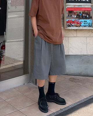 Two-pleat chino Bermuda shorts
