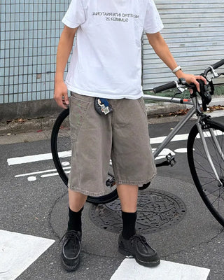 Wide side pocket shorts