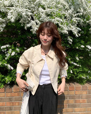 Lace neck long-sleeve T-shirt