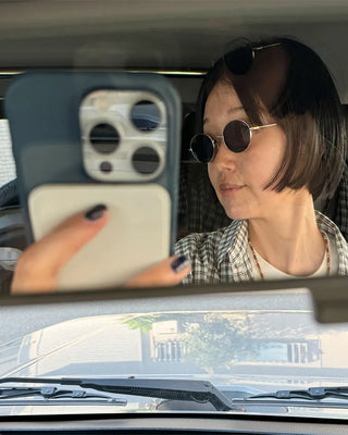 Oval frame sunglasses