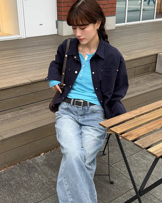 Henley neck long-sleeved T-shirt