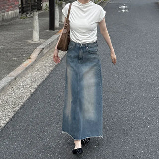 Off-neck compact T-shirt