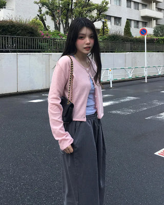 Pleated wide-leg fit pants