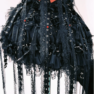 Lace up flower applique ruched lace hem mini skirt set