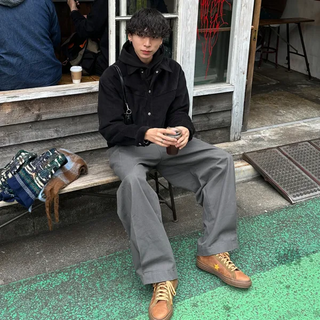 Deep pintuck line cotton pants