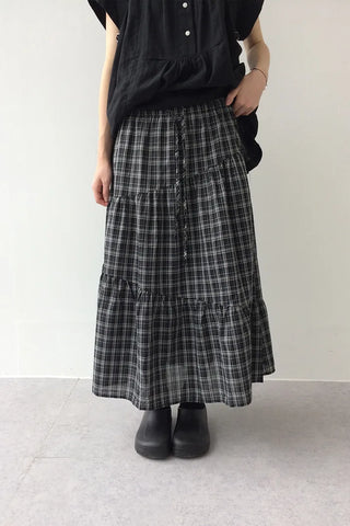 Elastic waist checkered long skirt