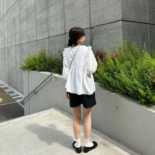 V-neck frill blouse