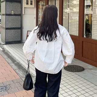 Simple retro bucket bag