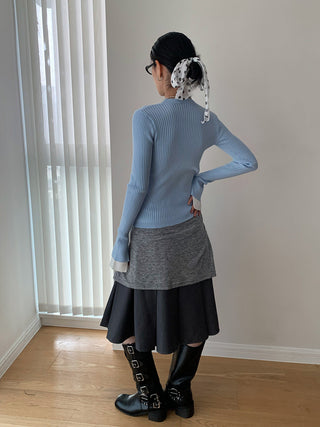 contrast bell sleeve