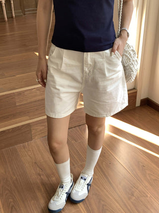 pleated denim shorts