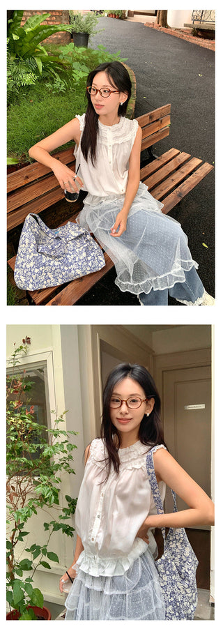pleated sleeveless shirt
