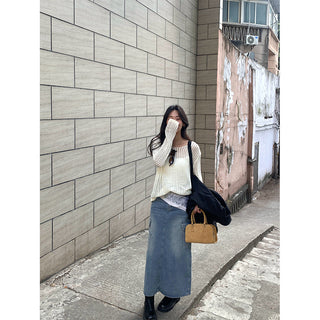 multi-pocket denim skirt