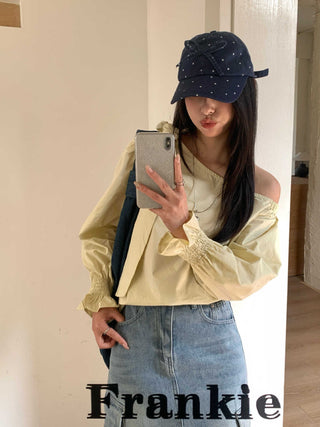 flare sleeve blouse