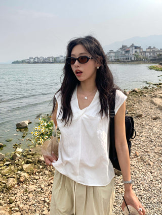 cross sleeveless top