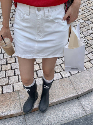 slim denim skirt