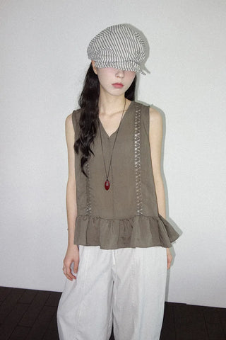 [2 colors] Park V-neck frill blouse