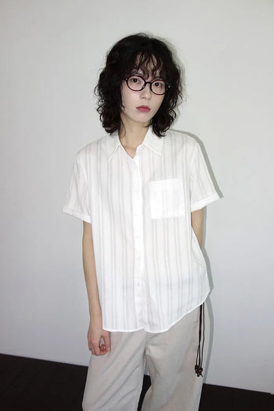 [2 colors] Beach Punching Loose Fit Short Sleeve Shirt