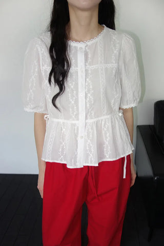 [2 colors] Shine Lace Embroidered Short-Sleeve Blouse