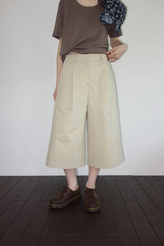 [3 colors] Flared Pintuck Bermuda Pants