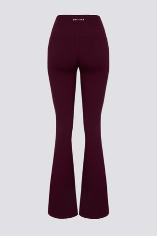 Soft Active V-Waist Pocket Flared Leggings in Burgundy
