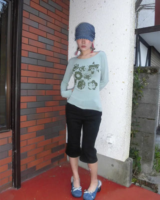 Monochrome Flower Jewel Neck Long T-Shirt