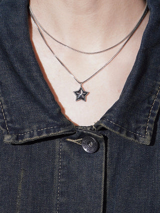 Five-pointed star necklace