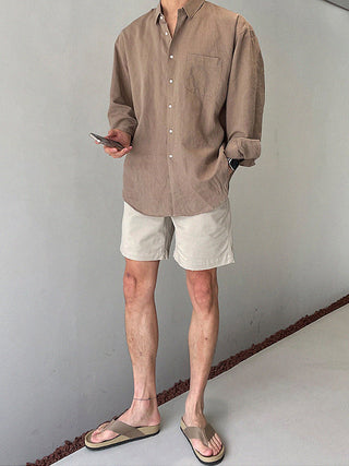 Loose sports shorts
