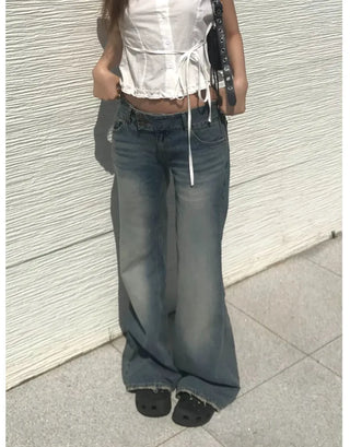 Offset low-rise jeans