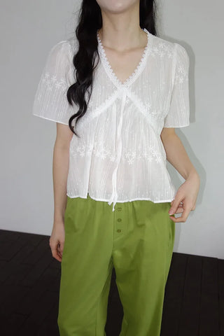 [2 colors] Butterfly embroidered perforated balloon fit summer cotton pants