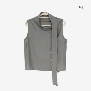 [3 colors] Sleeveless tie-ribbon blouse