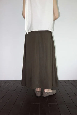 [3 colors] Sleeveless tie-ribbon blouse