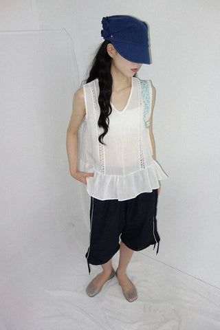 [2 colors] Park V-neck frill blouse