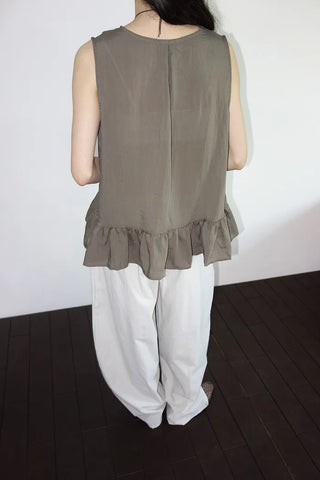 [2 colors] Park V-neck frill blouse
