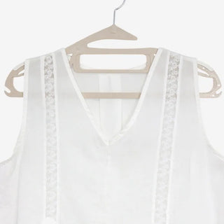 [2 colors] Park V-neck frill blouse