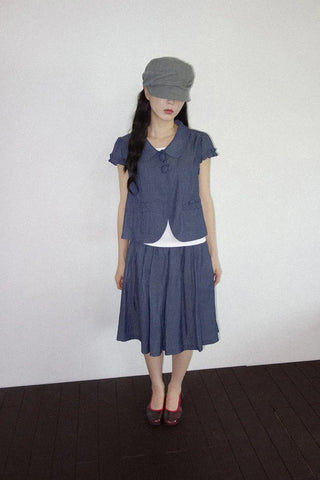 [2 colors] Round collar frill short-sleeved jacket