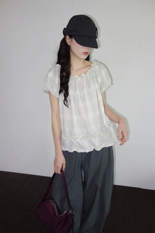 [2 colors] Checkered Frill Blouse
